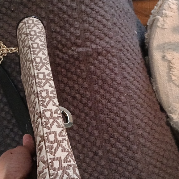 DKNY Vintage signature chain handle 🎒 Bag Authentic - Picture 7 of 14